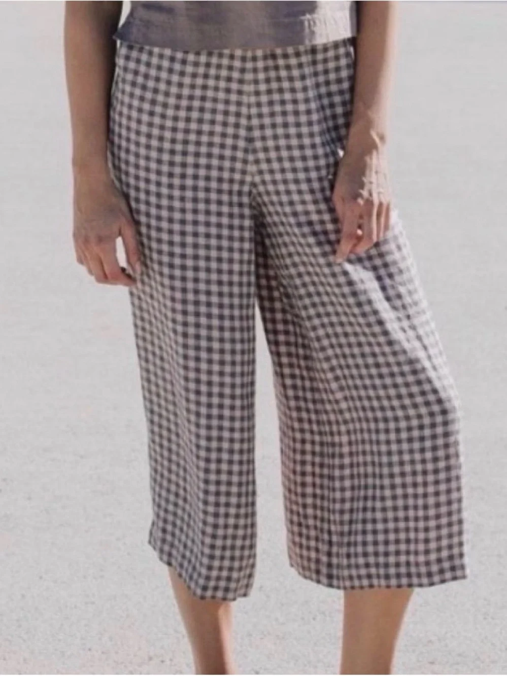 Not Perfect Linen Wide-Leg Cropped Pants - Picture 1 of 4